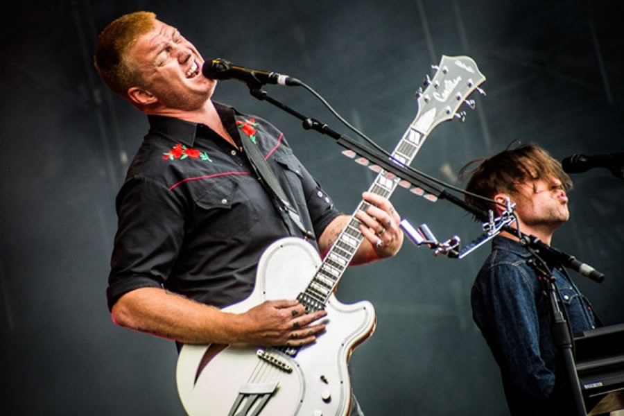 Queens of the Stone Age back to Brazil after his participation at Lollapalooza in 2013, to present his new tour "