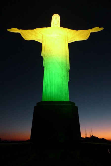 201007-cristo-verde-e-amarelo